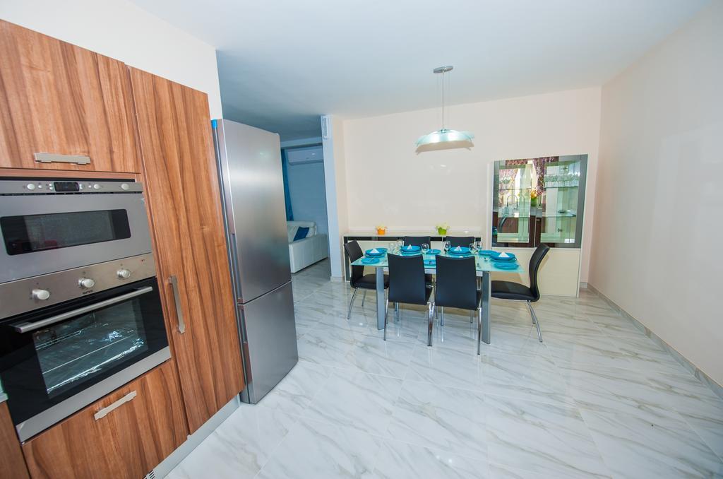 The Waves Holiday Apartment Marsaxlokk Extérieur photo
