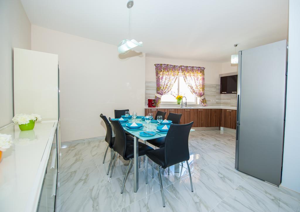 The Waves Holiday Apartment Marsaxlokk Extérieur photo