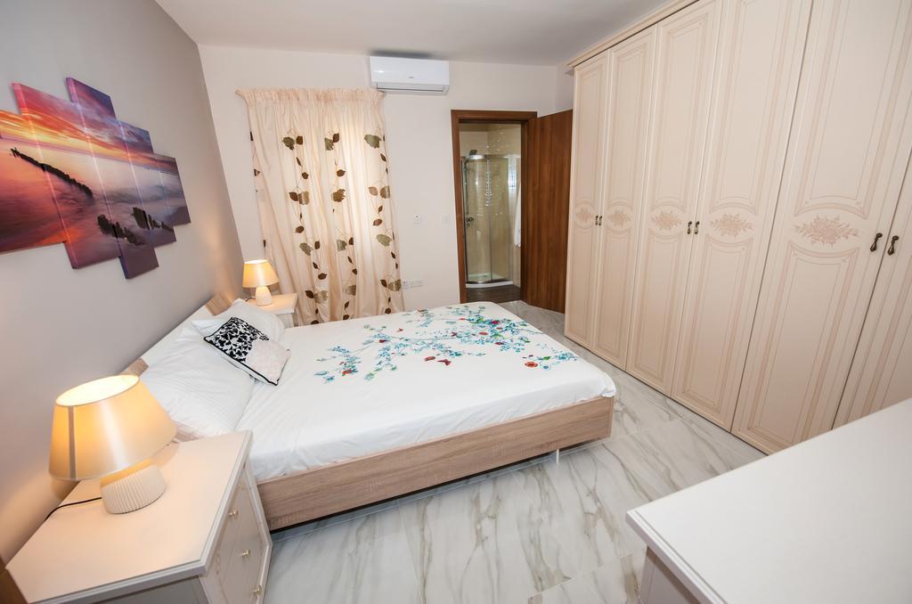 The Waves Holiday Apartment Marsaxlokk Extérieur photo