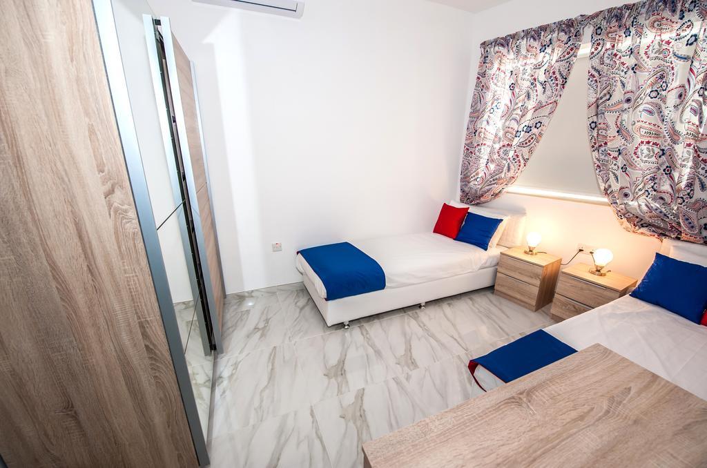 The Waves Holiday Apartment Marsaxlokk Extérieur photo